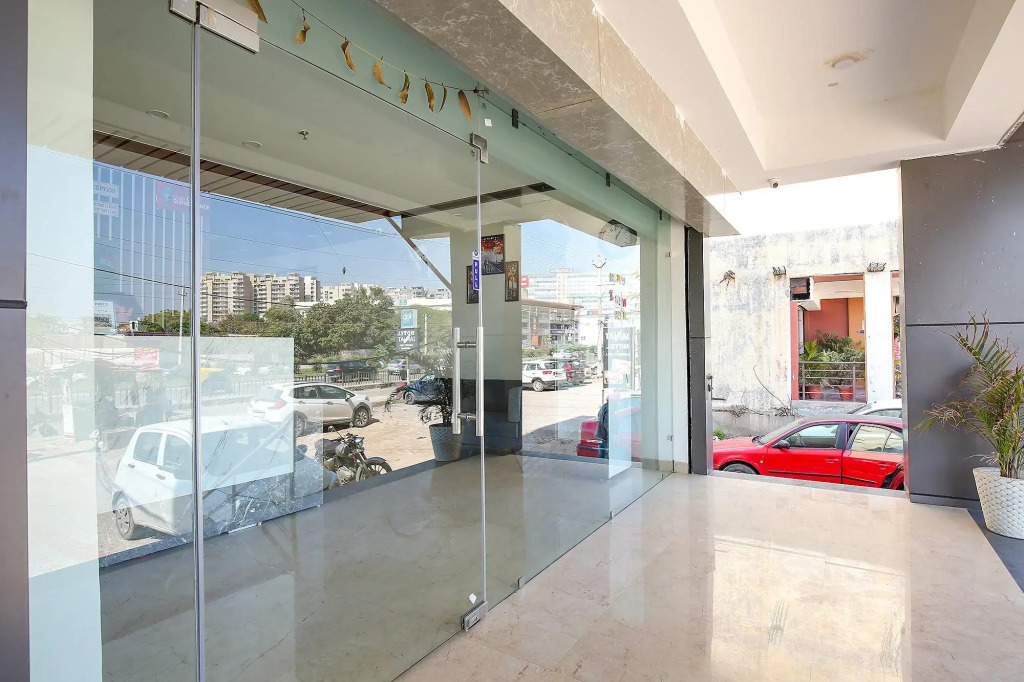 Fabhotel Melano