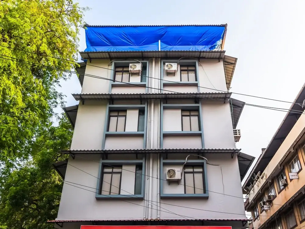 OYO 14930 Gomati Business Hotel