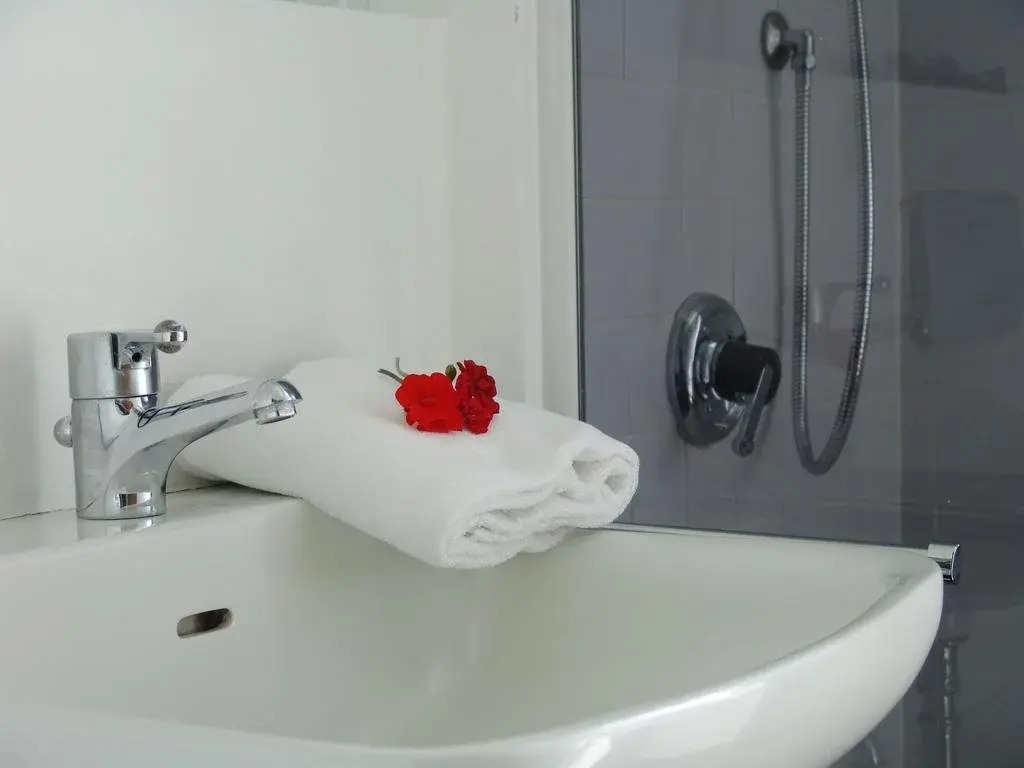 Ferienhaus Walnuss Hütte + Ferienwohnung Glück Auf
