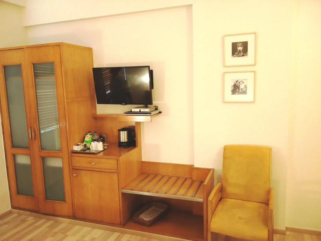 The Gordon House Hotel - Near Gateway Of India