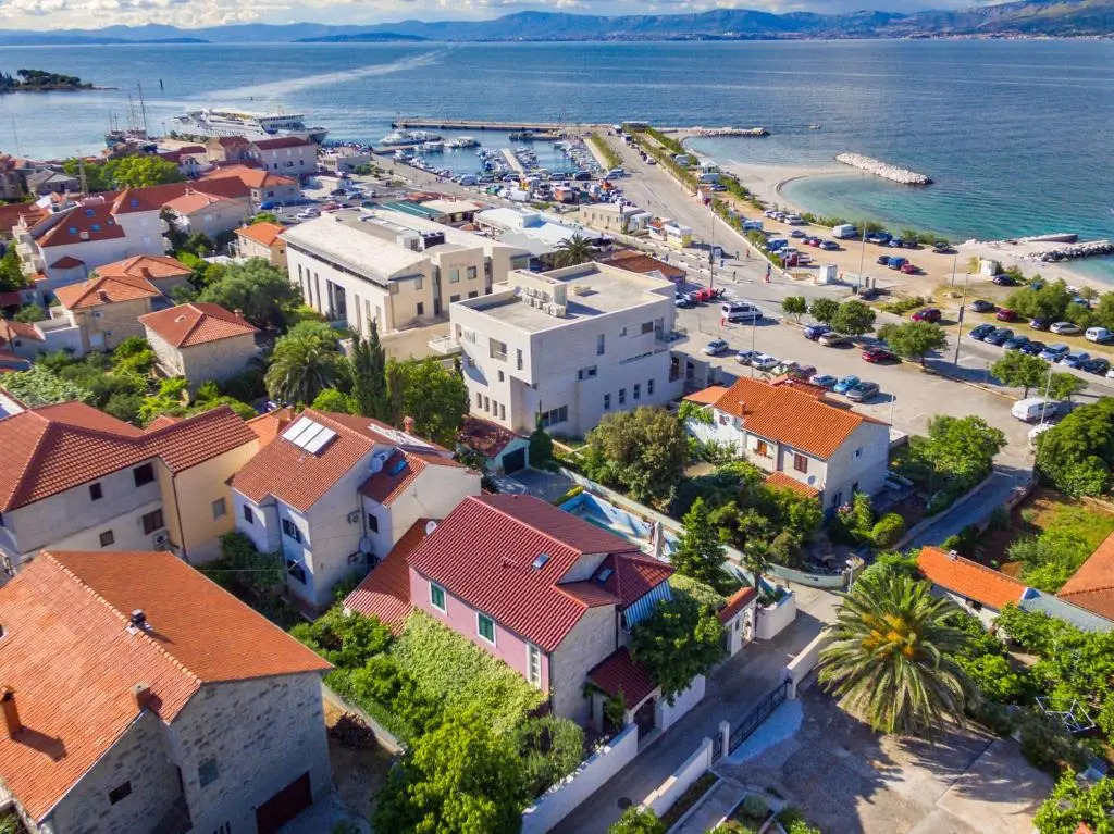 Apartments Villa Camellia