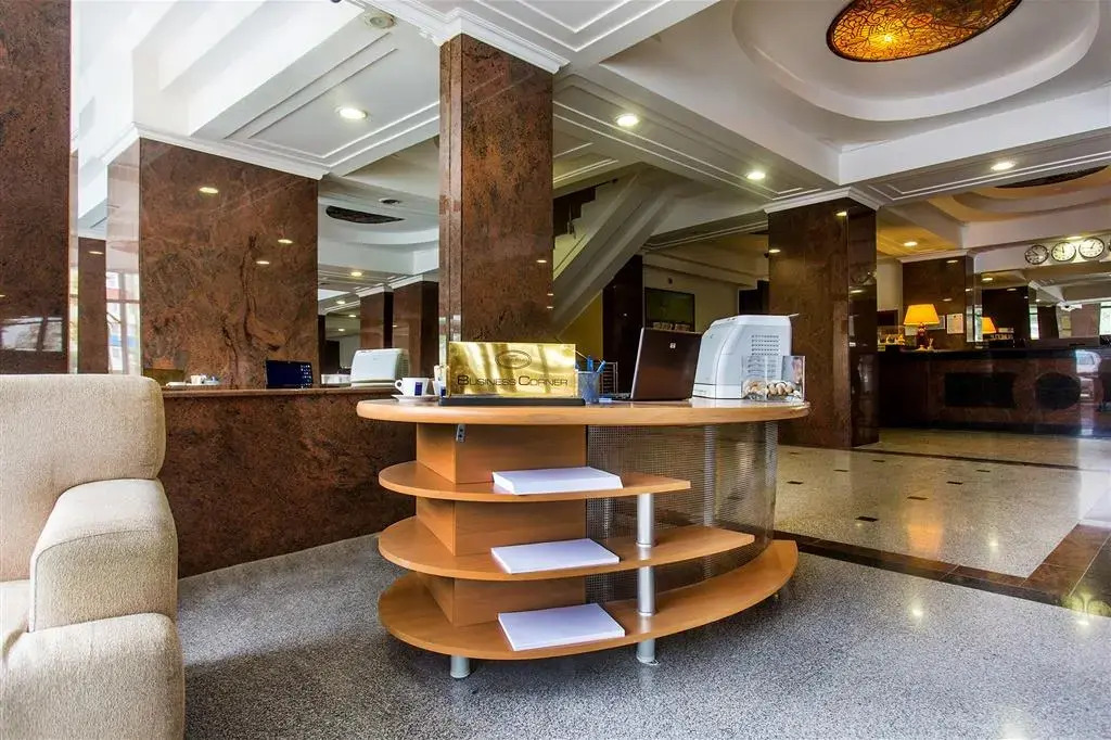 Crystal Palace Hotel
