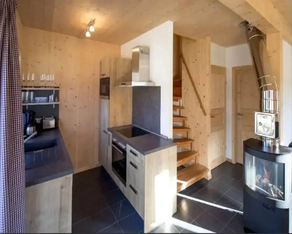 Inviting Chalet on the ski Slopes