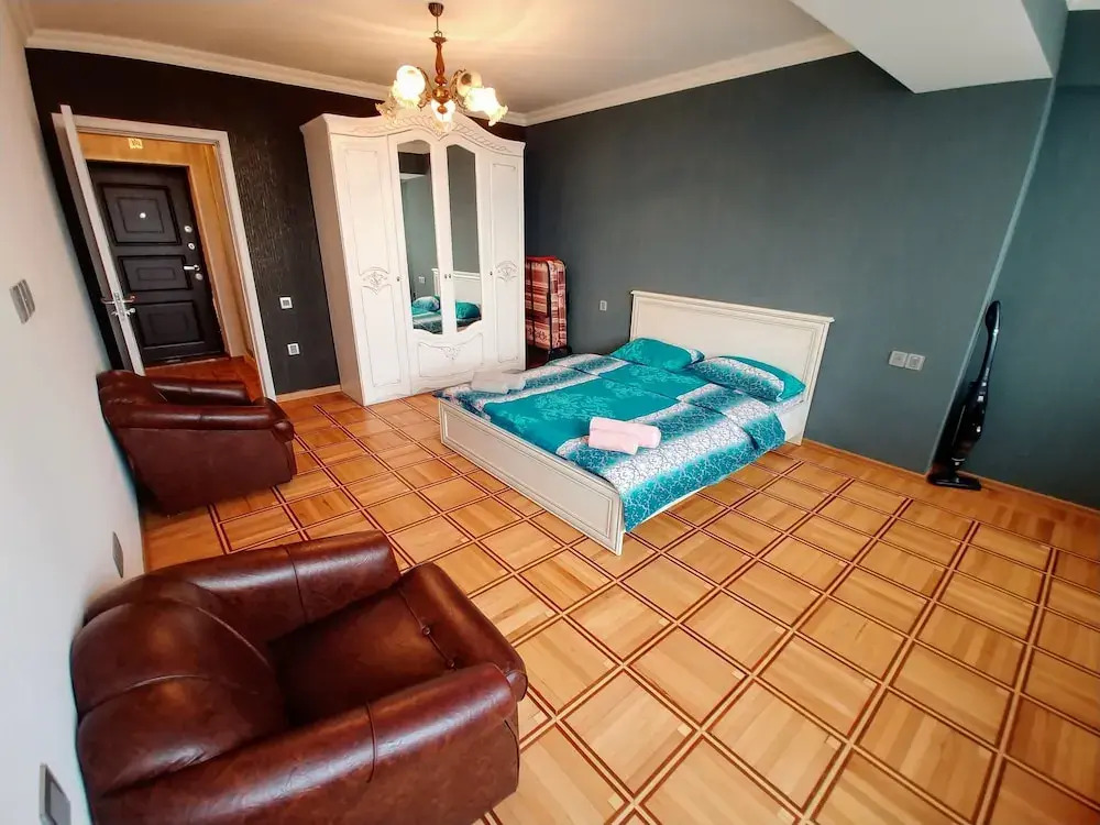 Deluxe Apartment with Sea and F1 view