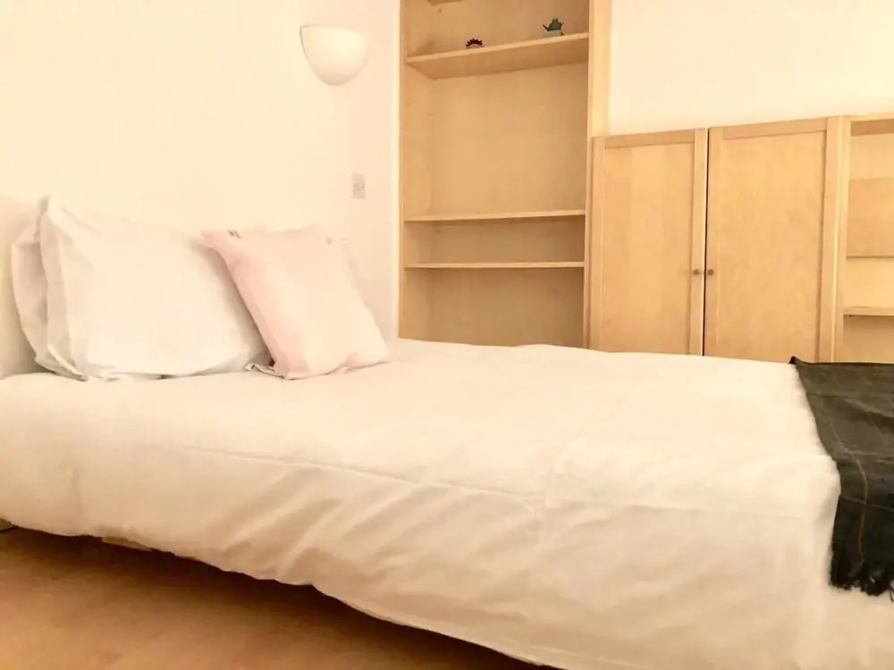 HFS Studio Next To Hydepark L15
