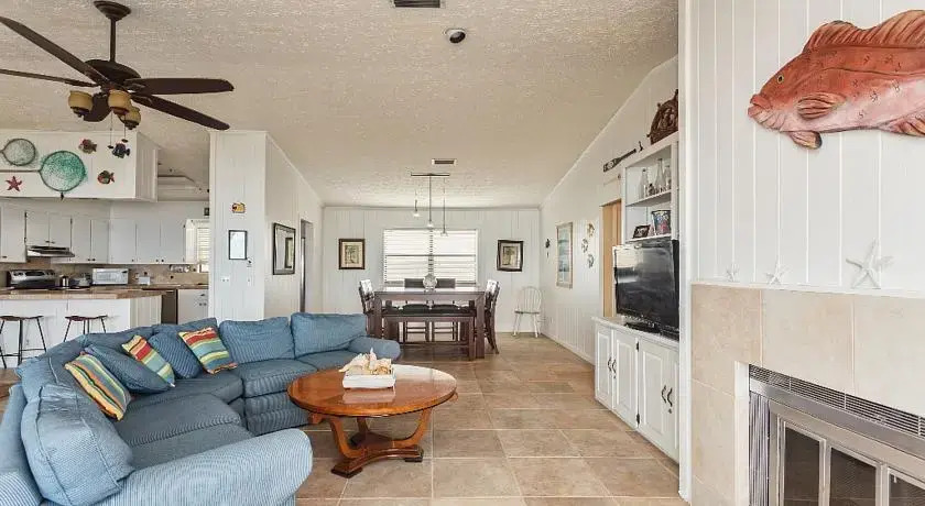 DayDream Beach House by Vacation Rental Pros