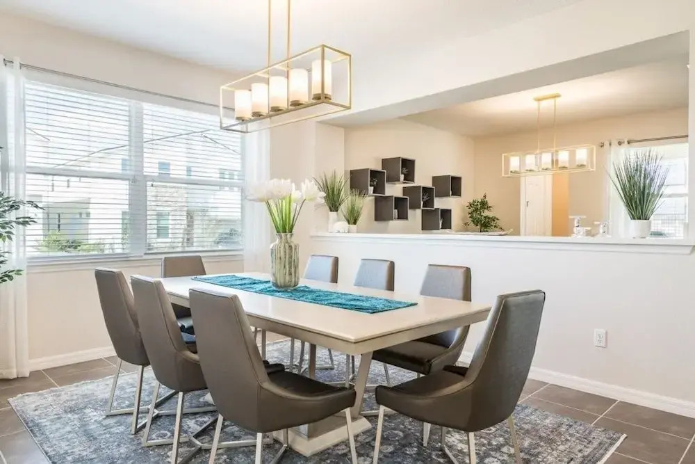 Luxury 9 Bedrooms Home With Games Room Home