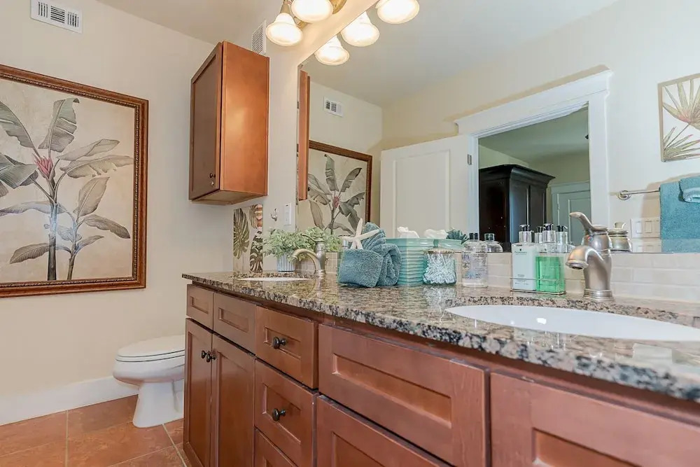 Bay Escape Condo #1820023 3 Bedrooms 2 Bathrooms Condo