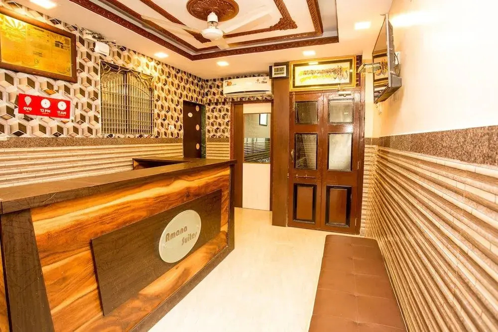 OYO 7062 Amana Suites
