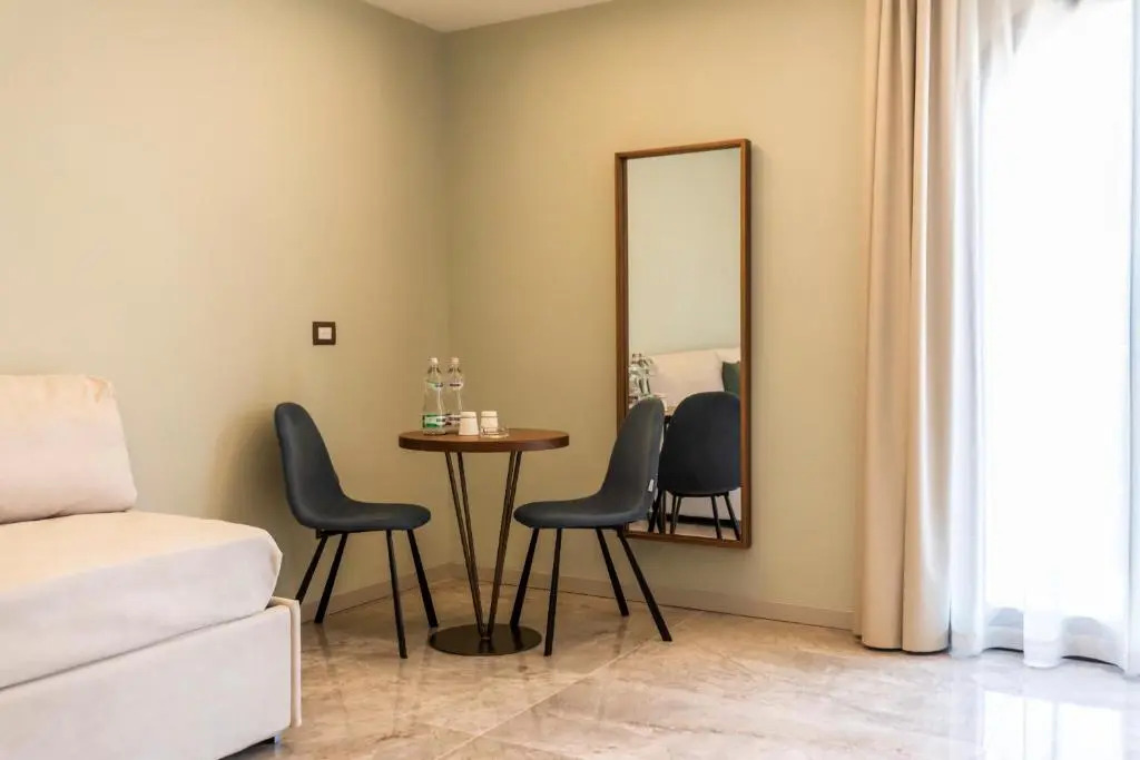 SOLMARIS TROPEA City Center - Rooms & Suites - Private Parking