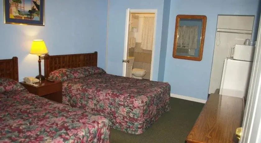 Kenwood Motel
