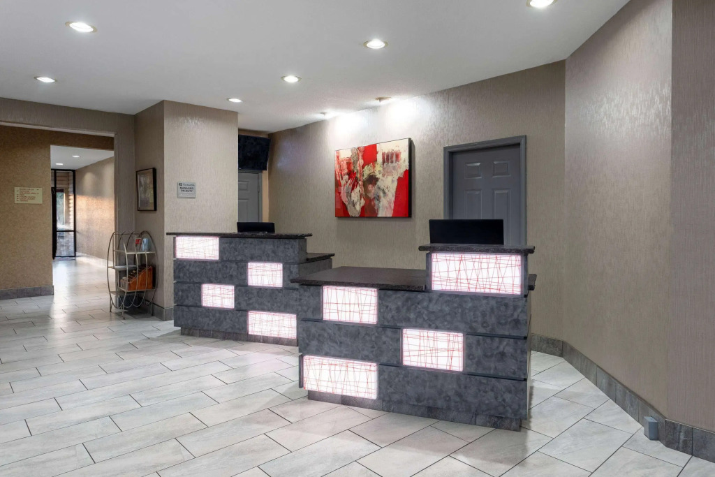 Ramada by Wyndham Sellersburg/Louisville North