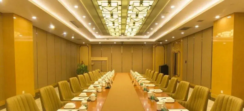 Yun-zen Jinling Lotus Hotel