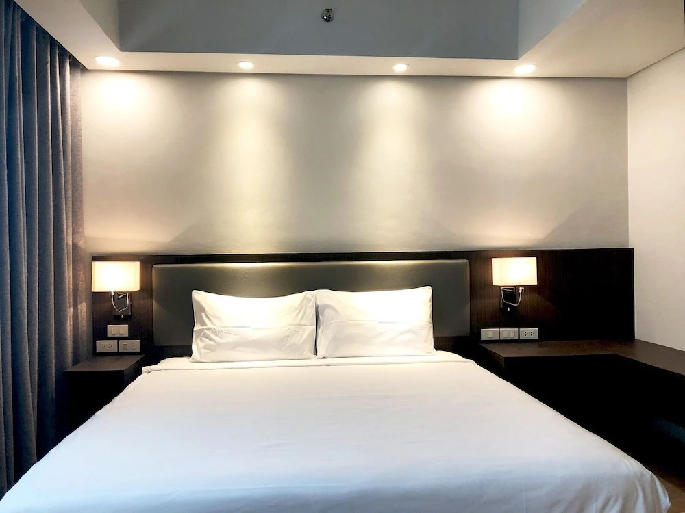 The Residences at BCCT by Stays PH Cozy retreat with hotel-style comforts and convenience, best location in BGC