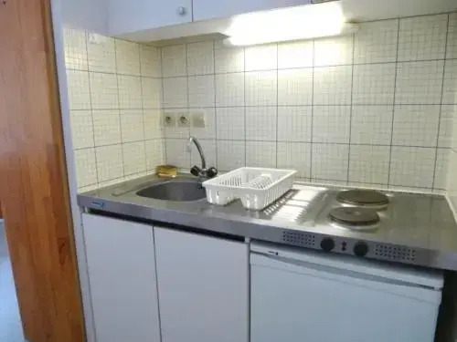 Apartment Studio cabine Avec Entree Independante Et Parking Couvert