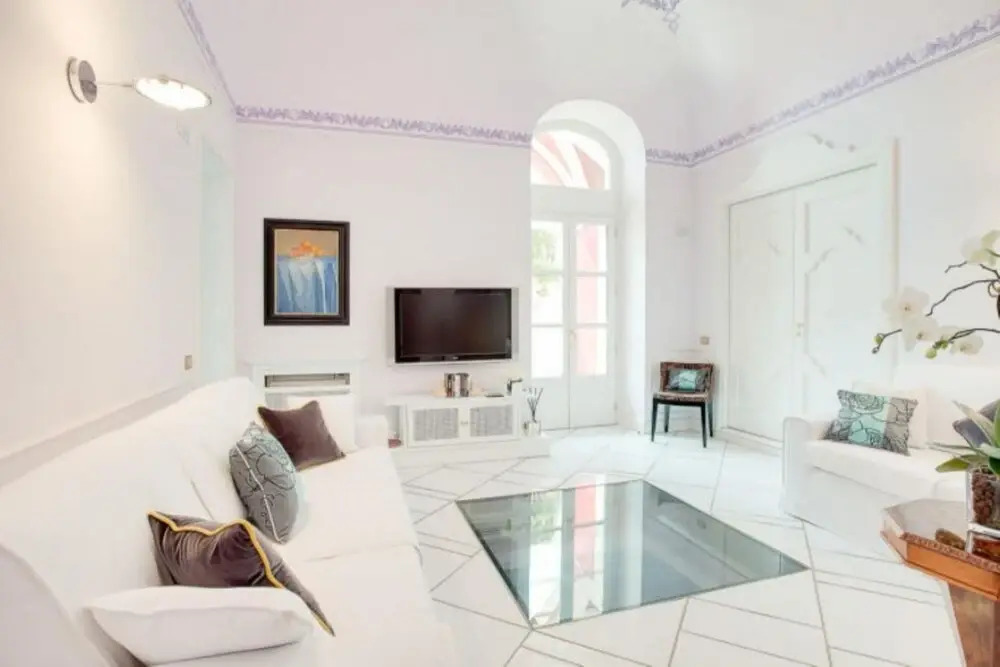 Villa Aurora