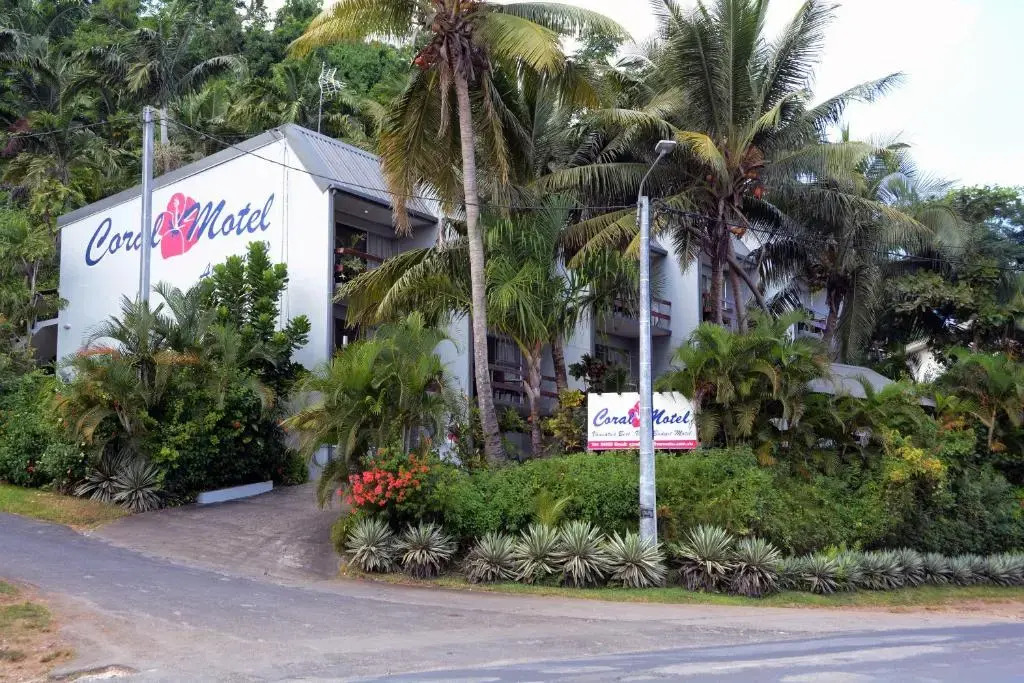 Coral Motel & Apartments