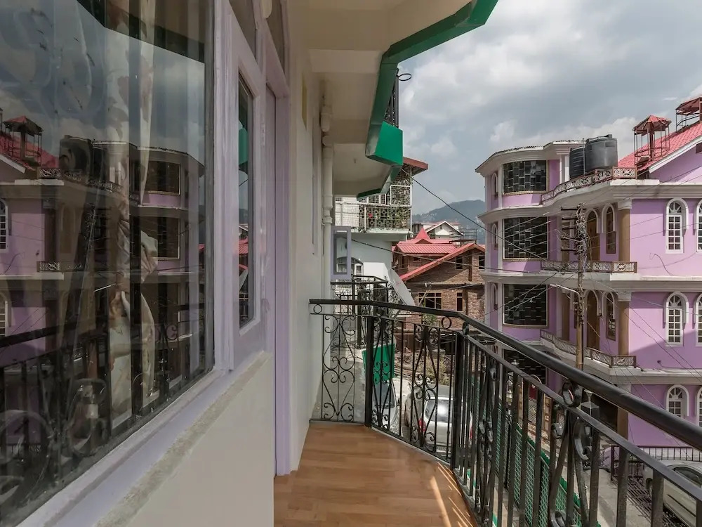 OYO 12685 Home 2BHK Hill View Sankat Mochan