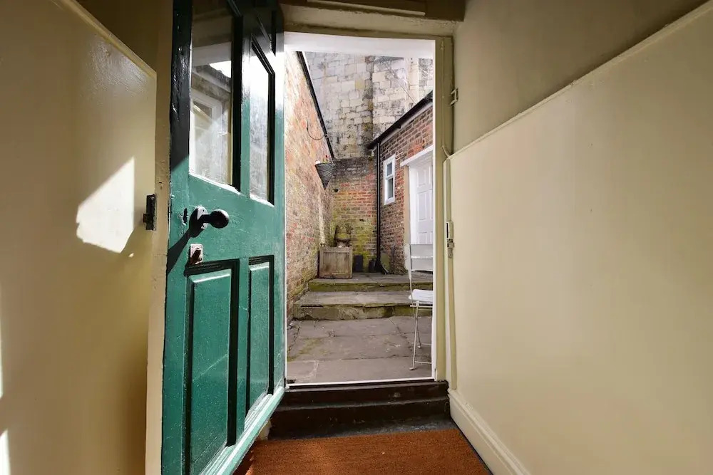 87 Micklegate