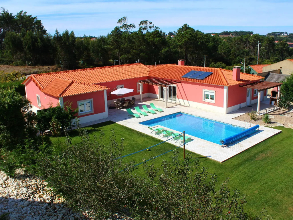 Villa With Private Wellness and Pool