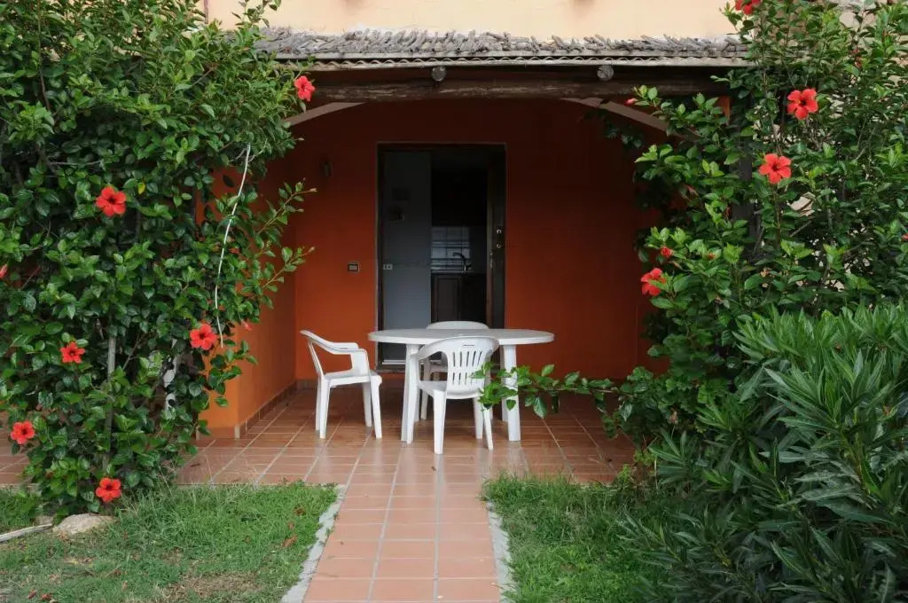 Spiaggia Bianca Pedra Rosa - Your House in Sardinia