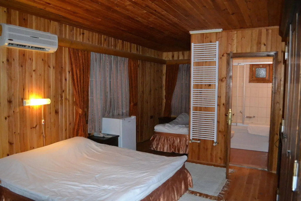 Olympos Tanrılar Kulübü