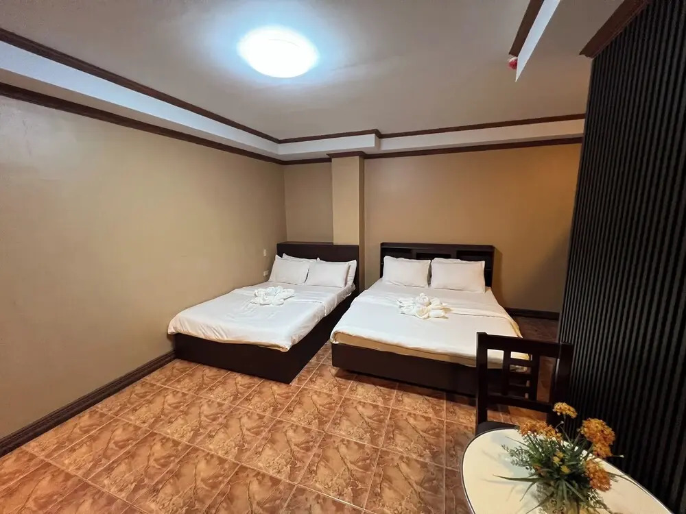 Rossa Hotel