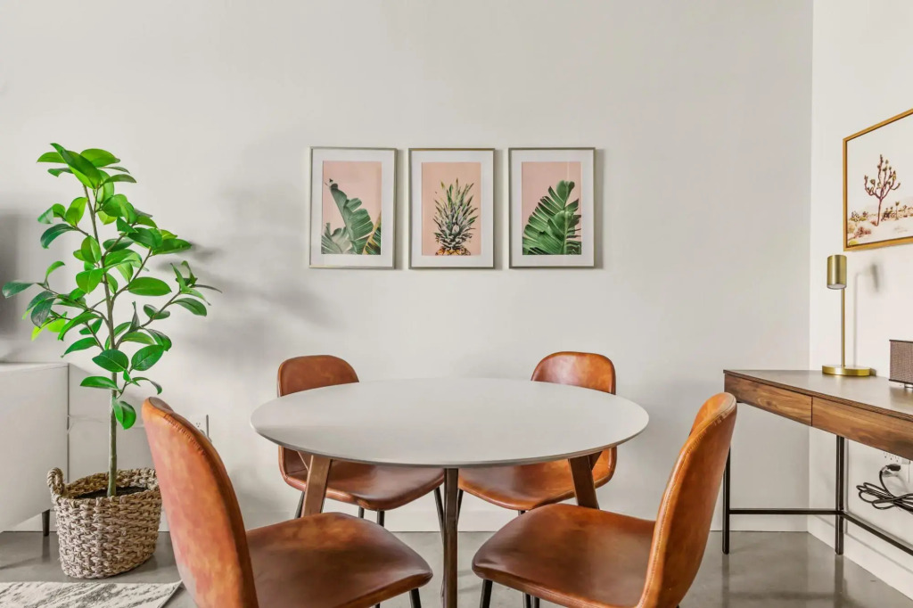 Mid Main Lofts #5218 | Playful midcentury studio loft | Midtown
