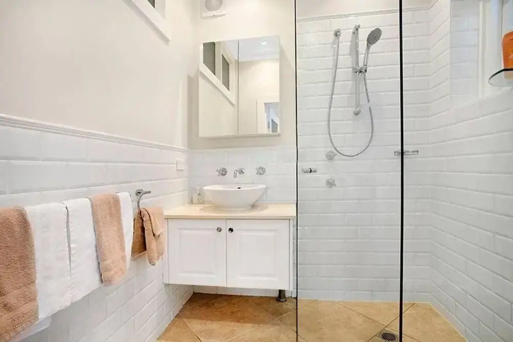 CRES0 - Manly - The Crescent