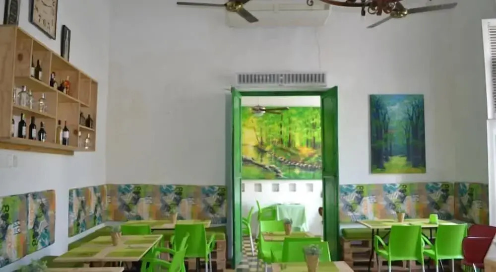 Hostel Green House Coffee Bar