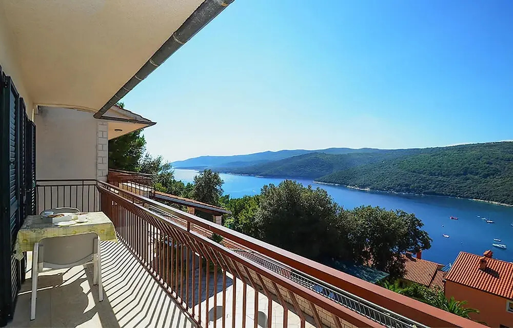 Amazing Apartment in Rabac With Wifi and 2 Bedrooms