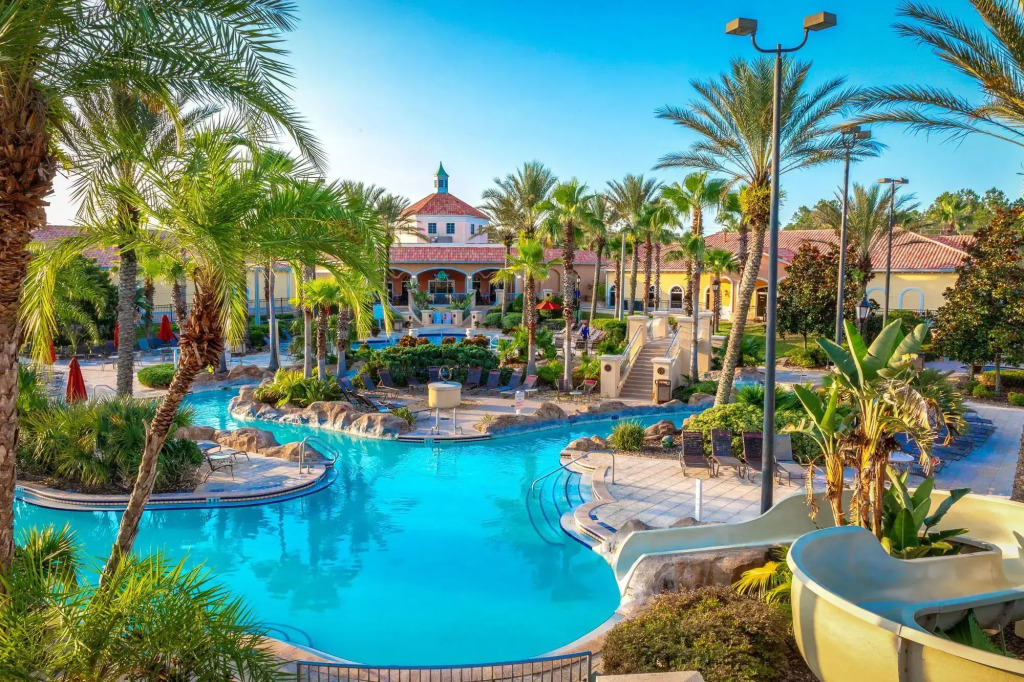 Luxury Home 4 Bd Minutes from Disney (1042), Davenport, US