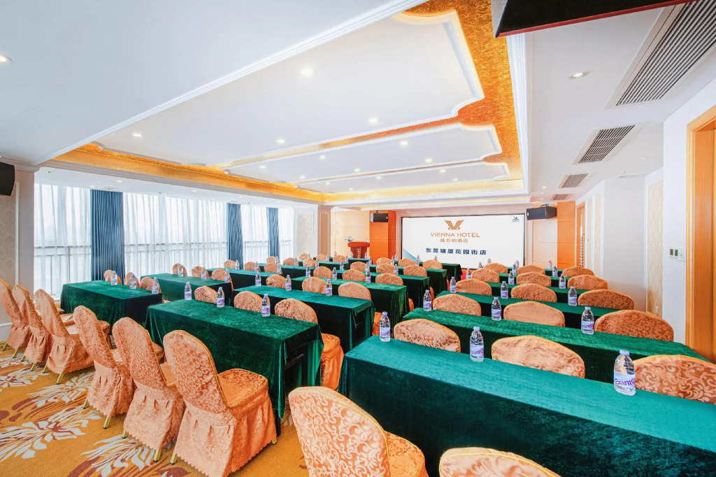 Vienna Hotel (Dongguan Tangxia Huayuan Street)