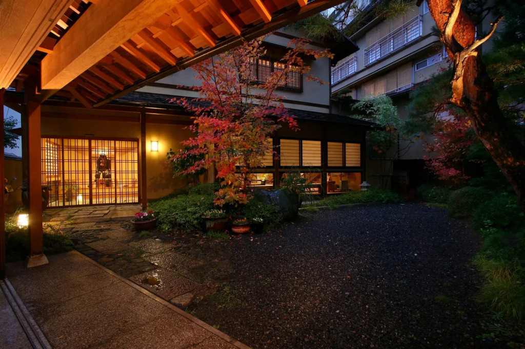 Fujinoyu