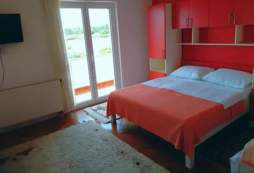 Ana Guest House