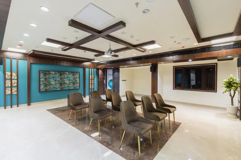 Royal Rawal - Luxury Boutique Hotel