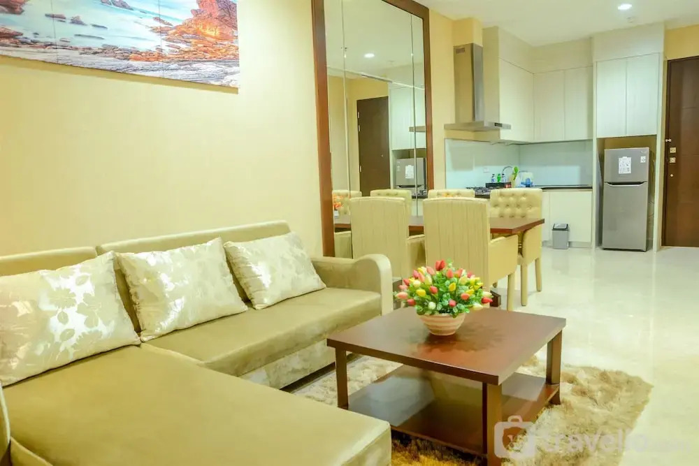 Spacious Four Winds Apartment with City View