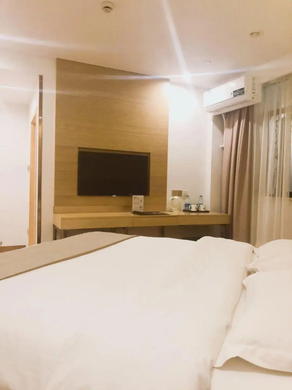 GreenTree Inn Shanghai Minxing Beiqiao Station Express Hotel