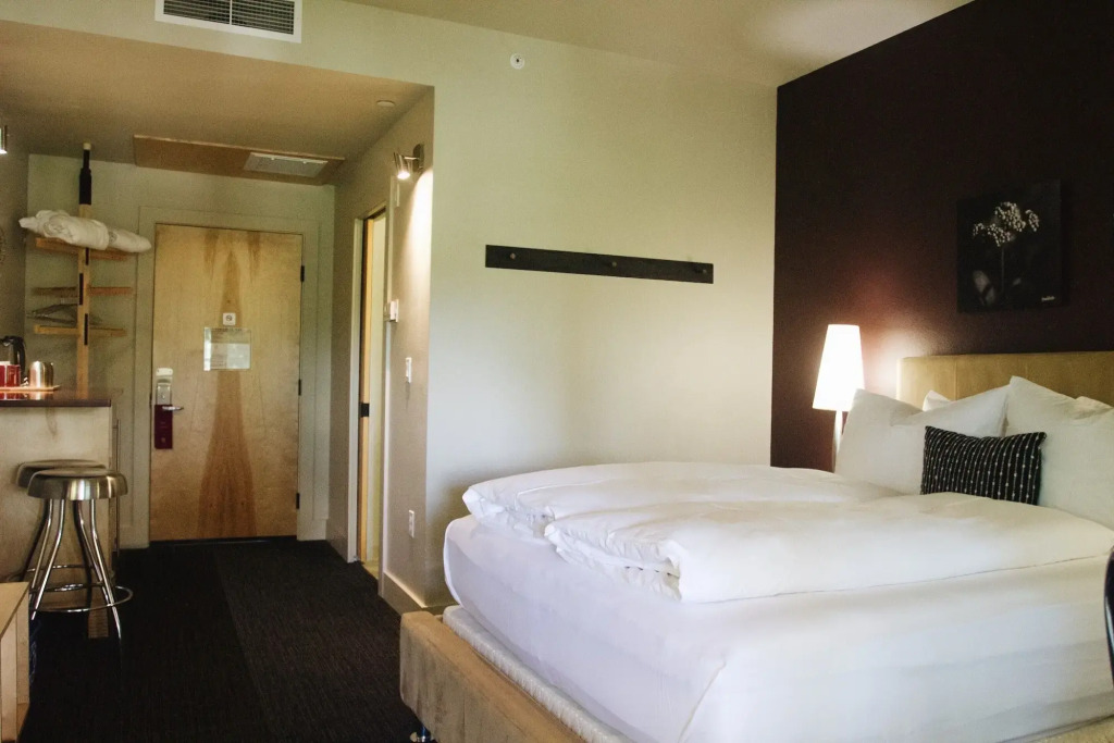 Gravity Haus Truckee-Tahoe