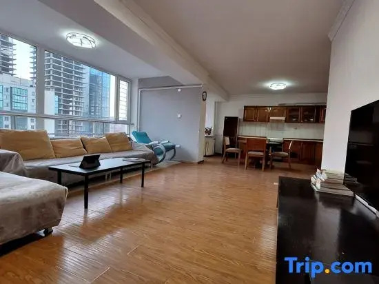 MONTRAX Guesthouse and Tours