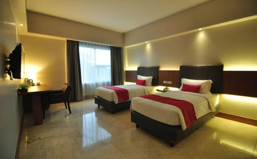 Demelia Hotel