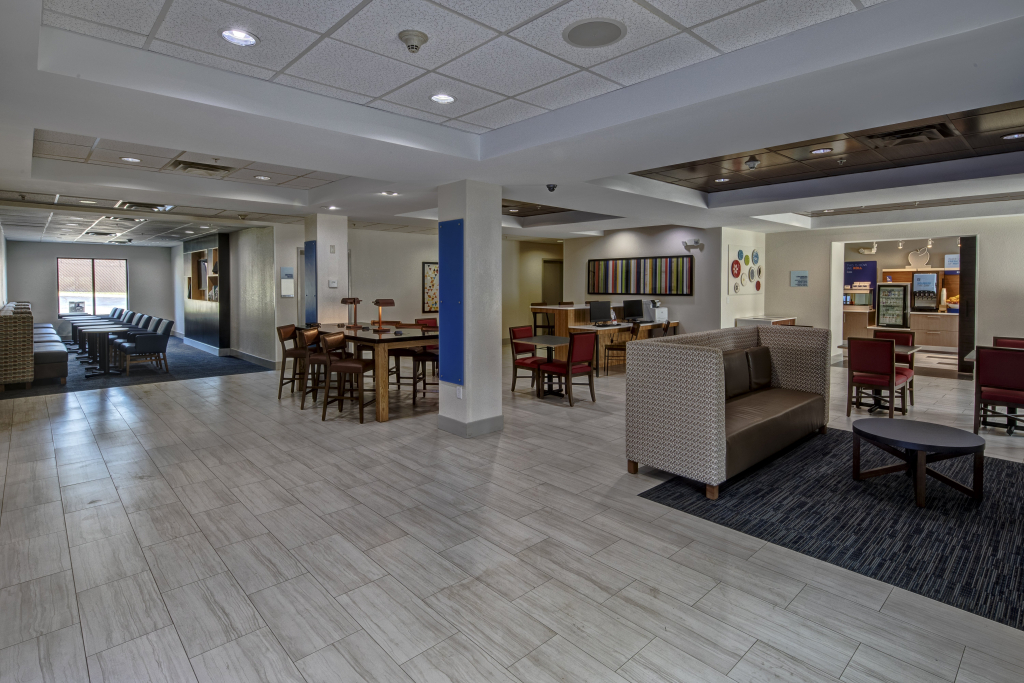 Holiday Inn Express Hotel & Suites Smyrna-Nashville Area by IHG