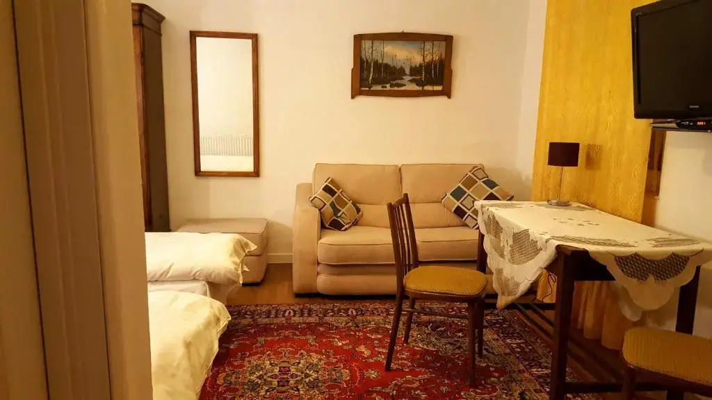 Room in An Old House