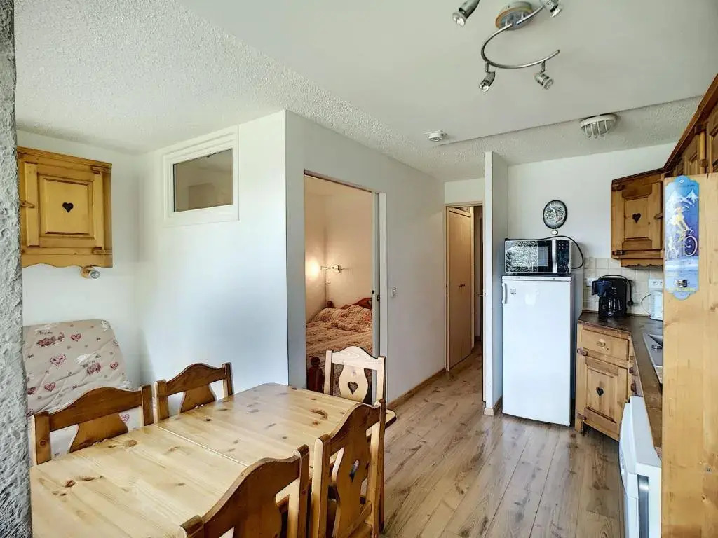 Appartement Les Menuires, 2 pièces, 6 personnes - FR-1-178-325
