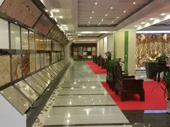 Floral Hotel · YunFu City King Royal Hotel