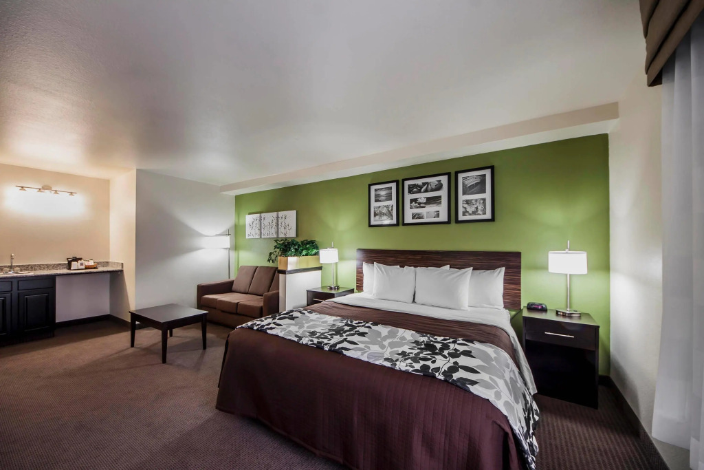 Sleep Inn & Suites Tulsa Central I-44