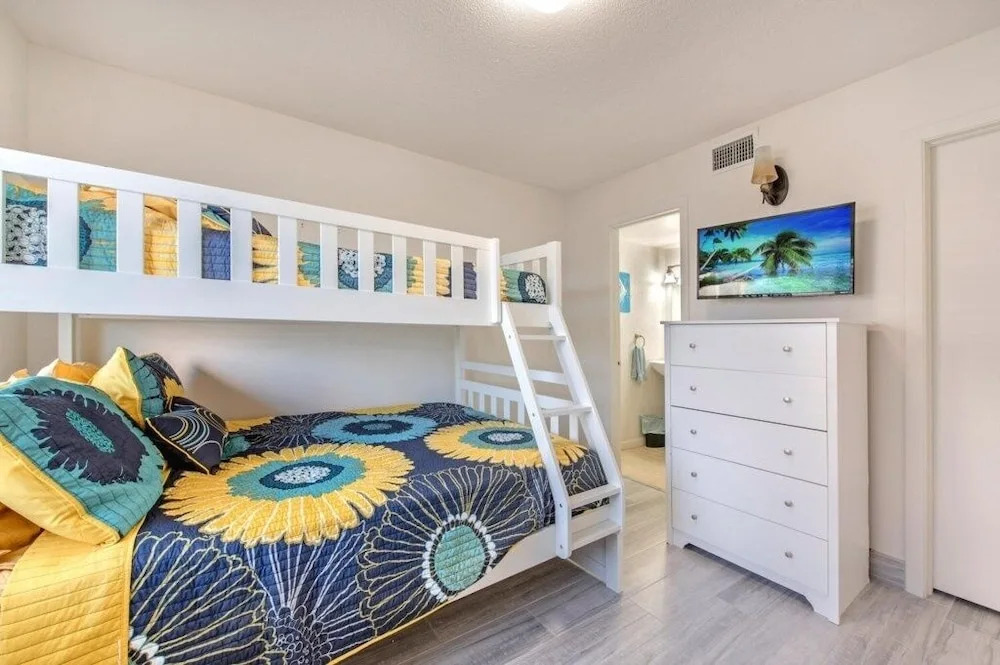 Leonardo Arms Condo On The Beach 2 Bedroom Condo