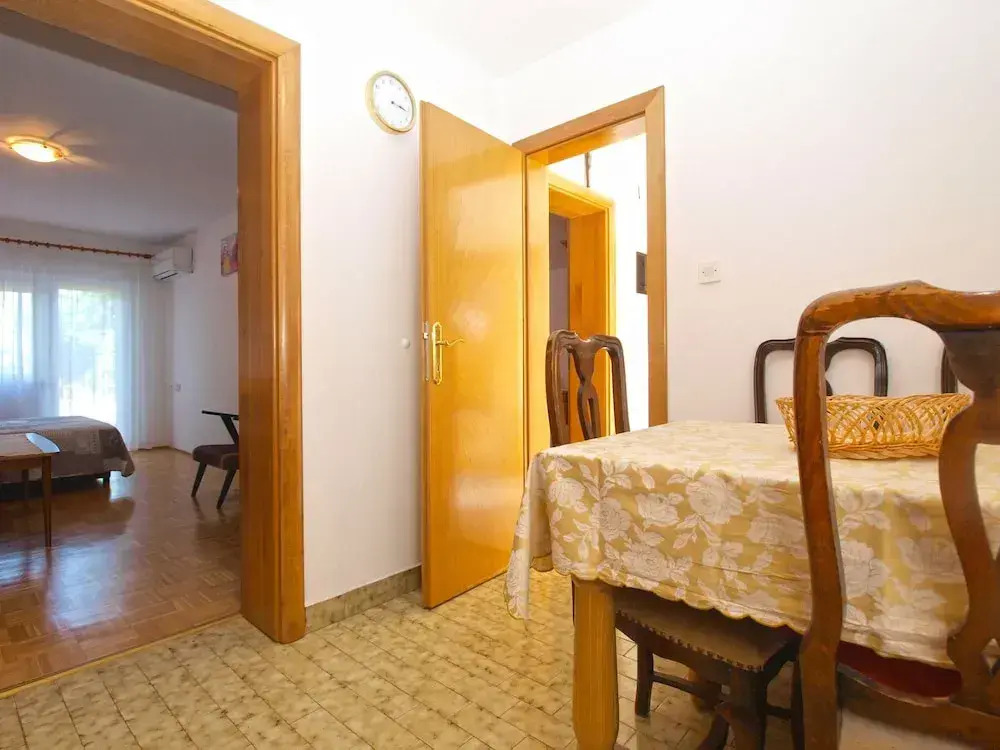 Apartment 1638