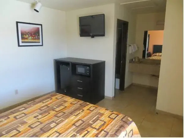 Bayshore Motel