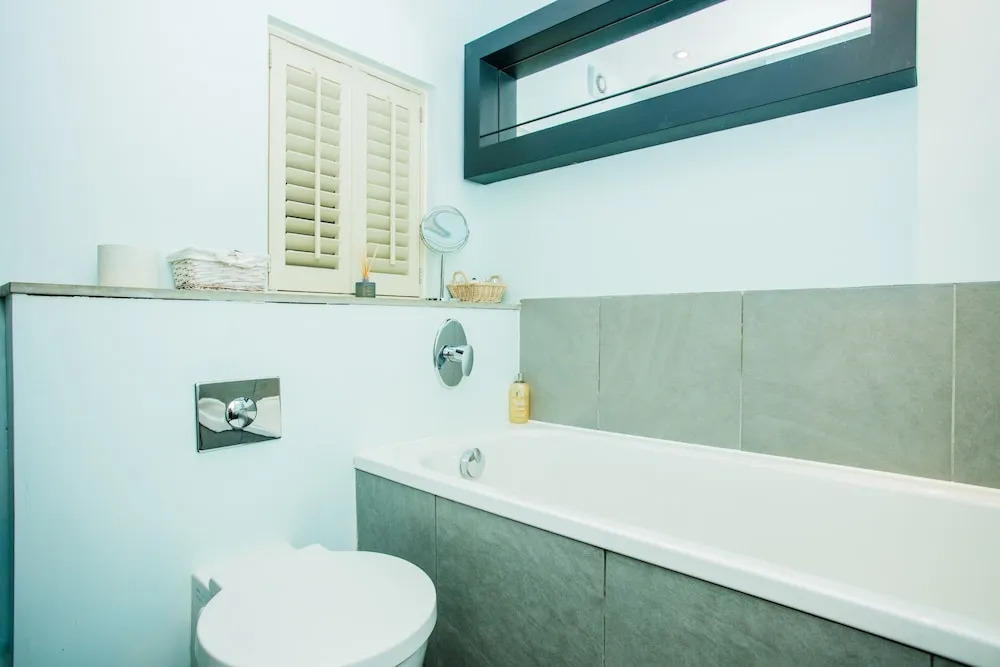2 Bedroom Flat Sleeps 4 In Chelsea
